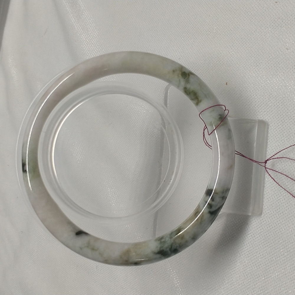 Jadeite bangle